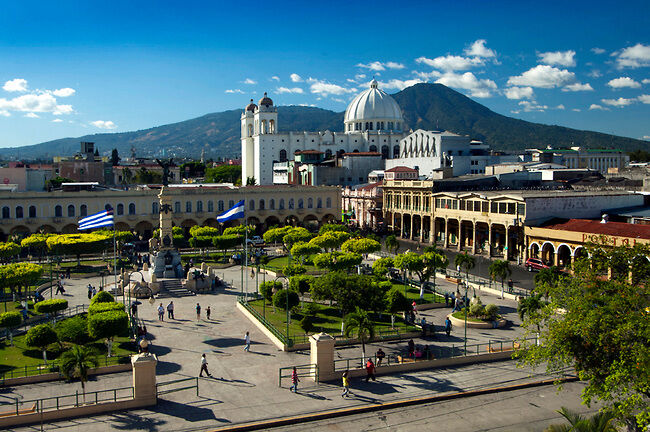 san salvador b  o