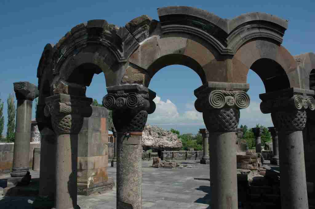 zvartnots temple  o scaled